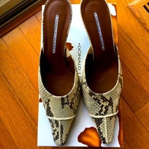 Donald J. Pliner Gold/Cream Mules